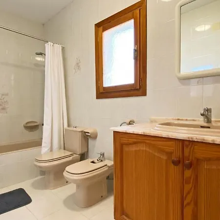 Вилла Charming 5-Bed Villa For 12 Persons In Moraira Теулада